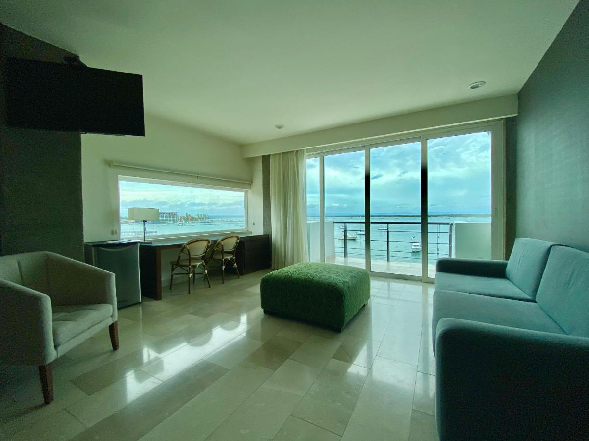Seven Crown La Paz Malecon Hotel Buitenkant foto
