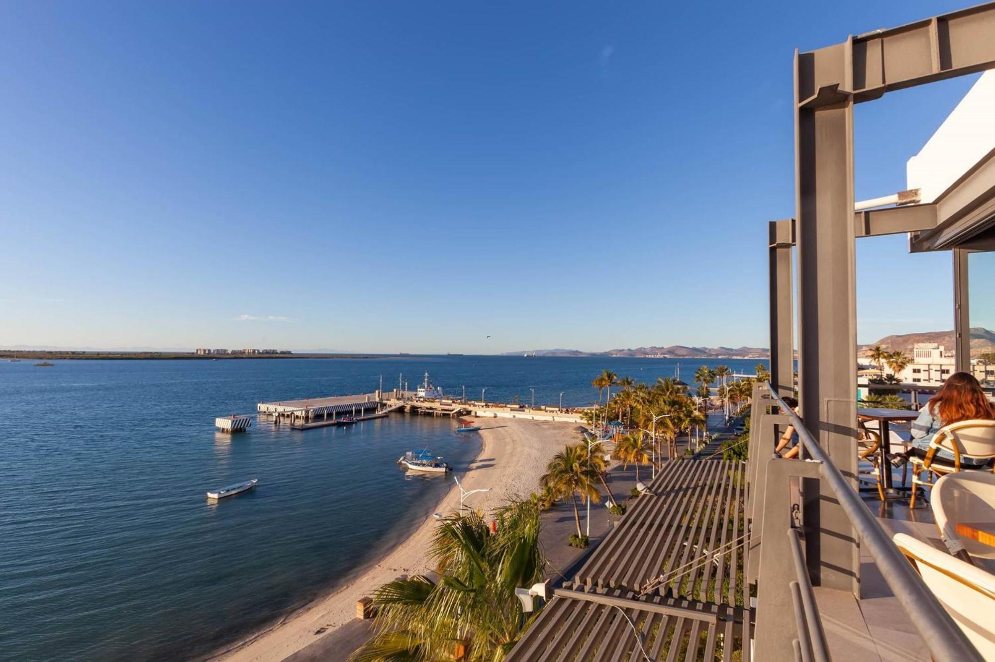 Seven Crown La Paz Malecon Hotel Buitenkant foto